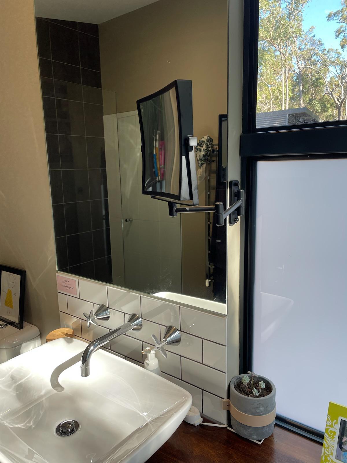 1&5x Magnification Wall Mounted Mirror – Matt Black