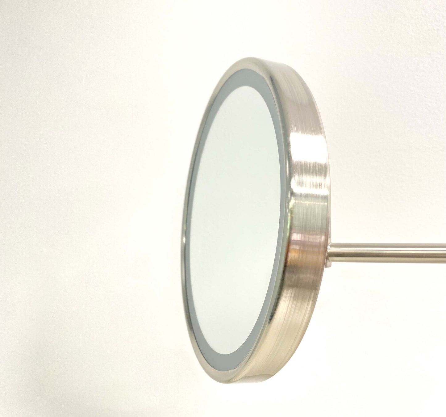 Remer Illusion Magnifying LED Mirror