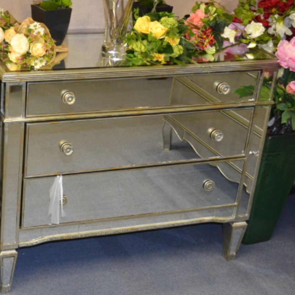 Nyla 3 Drawer Mirrored Chest